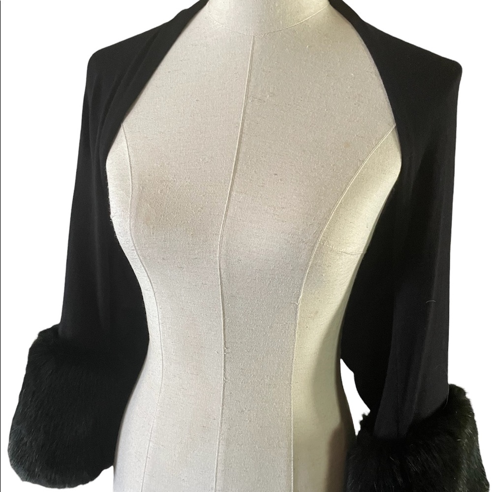 Cache knit shrug w/ fur cuffs